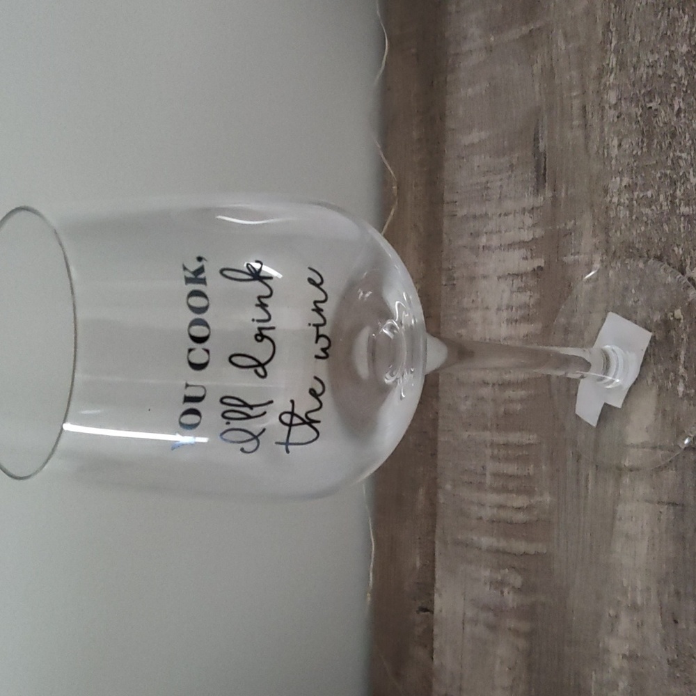 💫 3/$15 ✨Urban Barn Wine Glass 🍷